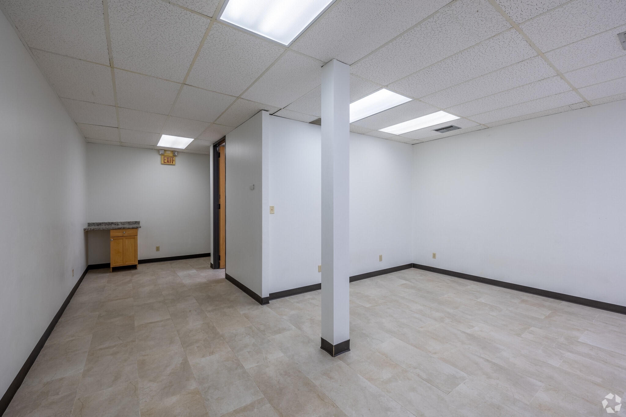 6720 Sands Point Dr, Houston, TX for lease Interior Photo- Image 1 of 4