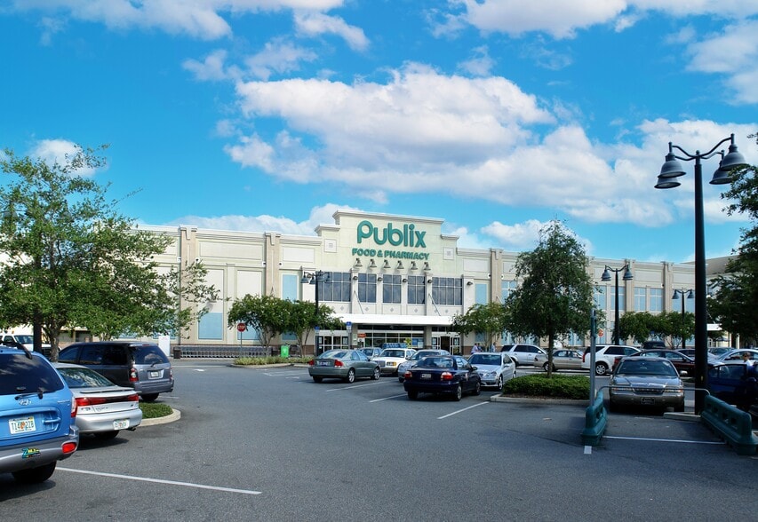 7647 New Broad St, Orlando, FL à louer - Photo du bâtiment - Image 2 de 11