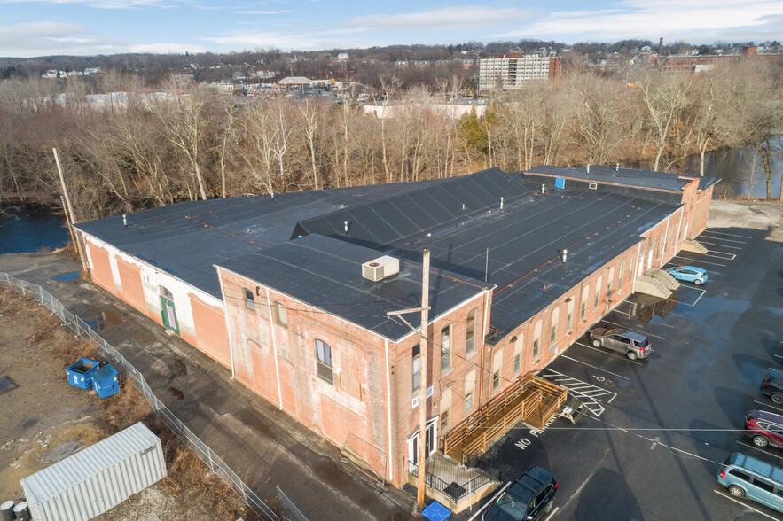 25A Carrington St, Lincoln, RI for lease - Building Photo - Image 3 of 32