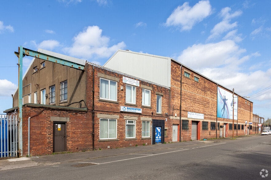 40 Bogmooor Pl, Glasgow for sale - Primary Photo - Image 1 of 19