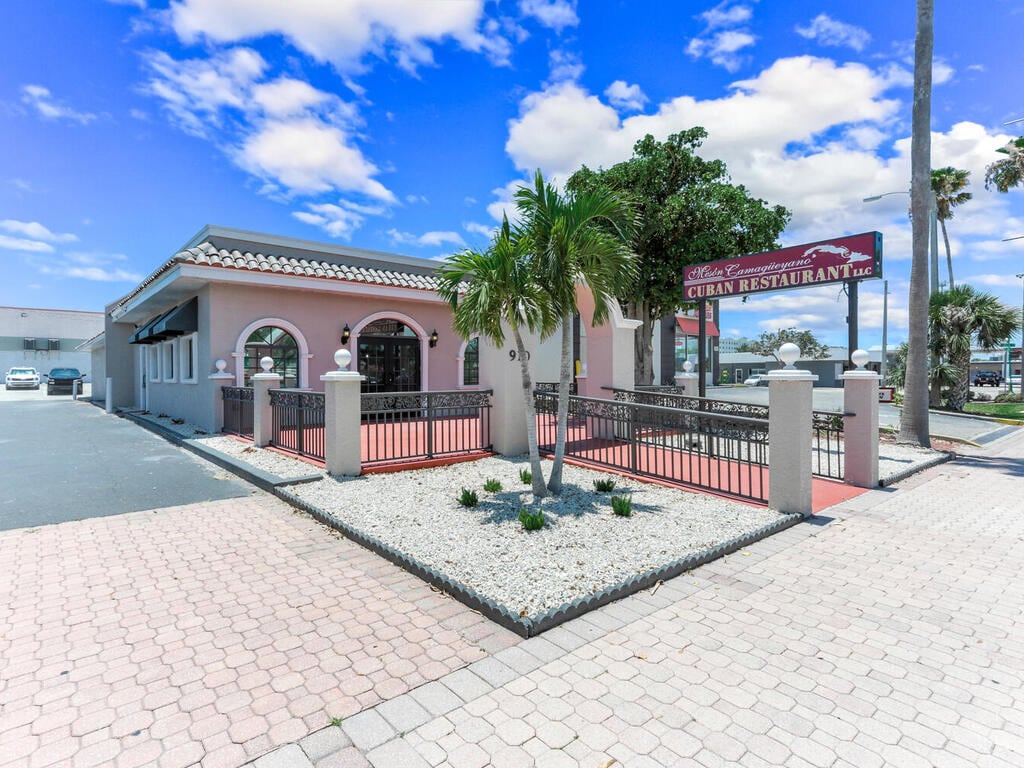 910 Cape Coral Pky E, Cape Coral, FL for sale Building Photo- Image 1 of 1