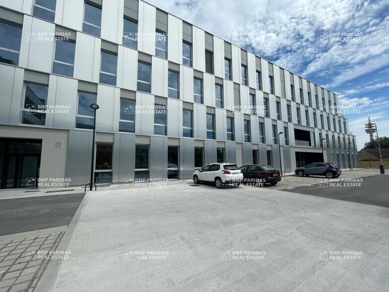 57 A Rue Du Moulin Delmar, Villeneuve-d'Ascq à louer - Photo du bâtiment - Image 2 de 9