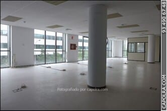 Carrer de Frederic Mompou, 5, Sant Just Desvern, Barcelona for lease Interior Photo- Image 2 of 14