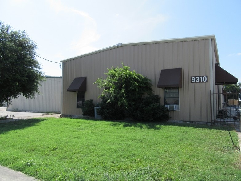 9310 Converse Business Ln, Converse, TX à vendre - Photo principale - Image 2 de 4