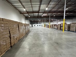 2501-2551 S Alameda St, Los Angeles, CA à louer Photo intérieure- Image 2 de 9