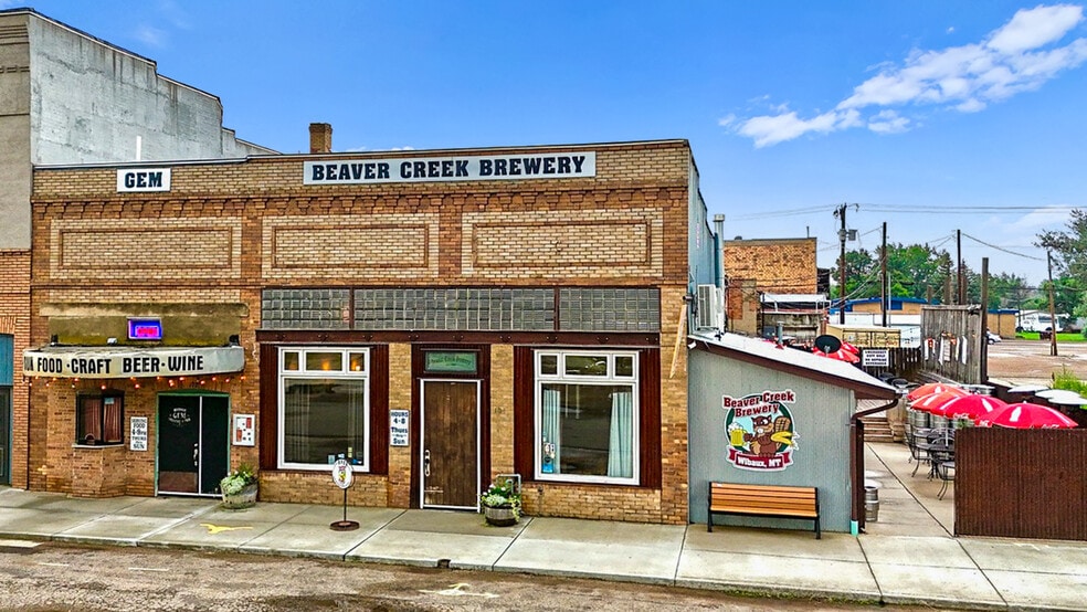 104 W Orgain Ave, Wibaux, MT for sale - Building Photo - Image 2 of 34