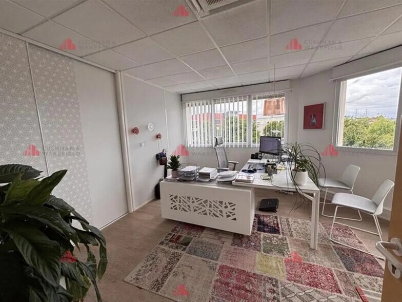 Bureau dans Dijon à vendre - Photo du bâtiment - Image 3 de 8