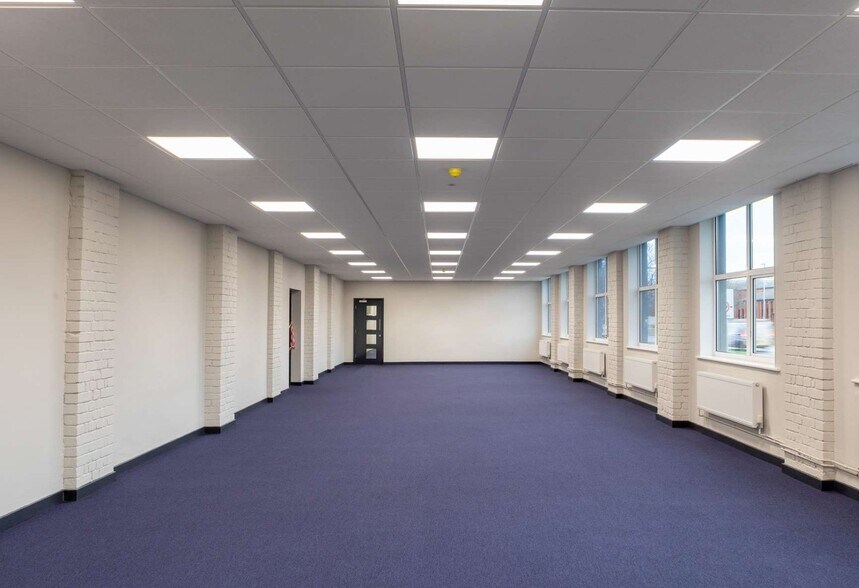 Kingsway South, Gateshead for sale - Interior Photo - Image 3 of 11