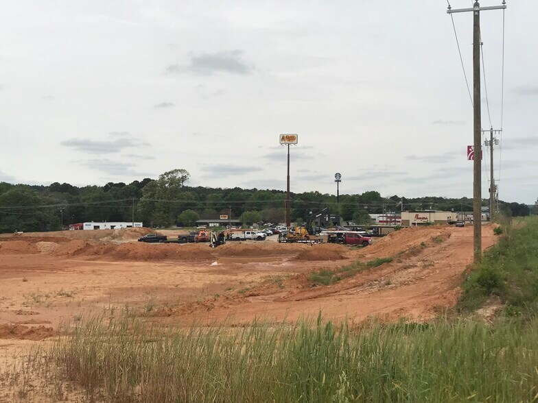 8404 Military, Tyler, TX à vendre - Photo principale - Image 1 de 6