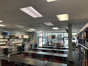 7979-7991 Broadview Rd, Broadview Heights, OH à louer Photo intérieure- Image 2 de 3