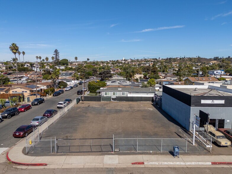 1485 Morena Blvd, San Diego, CA à louer - Photo du bâtiment - Image 3 de 12