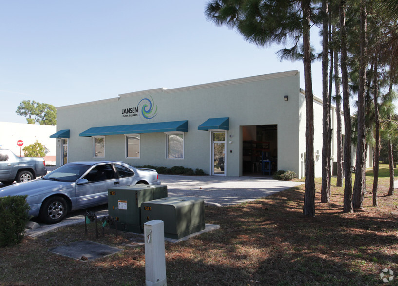 341 Sand Pine Blvd, Venice, FL for lease - Building Photo - Image 2 of 11