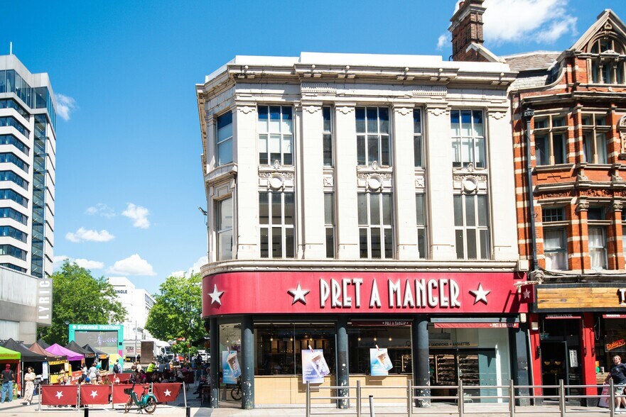 4 Lyric Sq, Londres à louer - Photo du bâtiment - Image 3 de 5