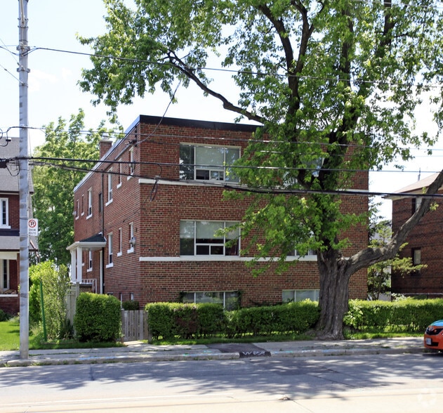 2709 Lake Shore Dr, Toronto, ON for sale - Building Photo - Image 3 of 4