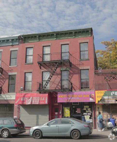 176 Rockaway Ave, Brooklyn, NY for sale - Primary Photo - Image 1 of 1