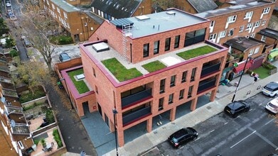 58 Roman Way, London, LND - Aerial map view