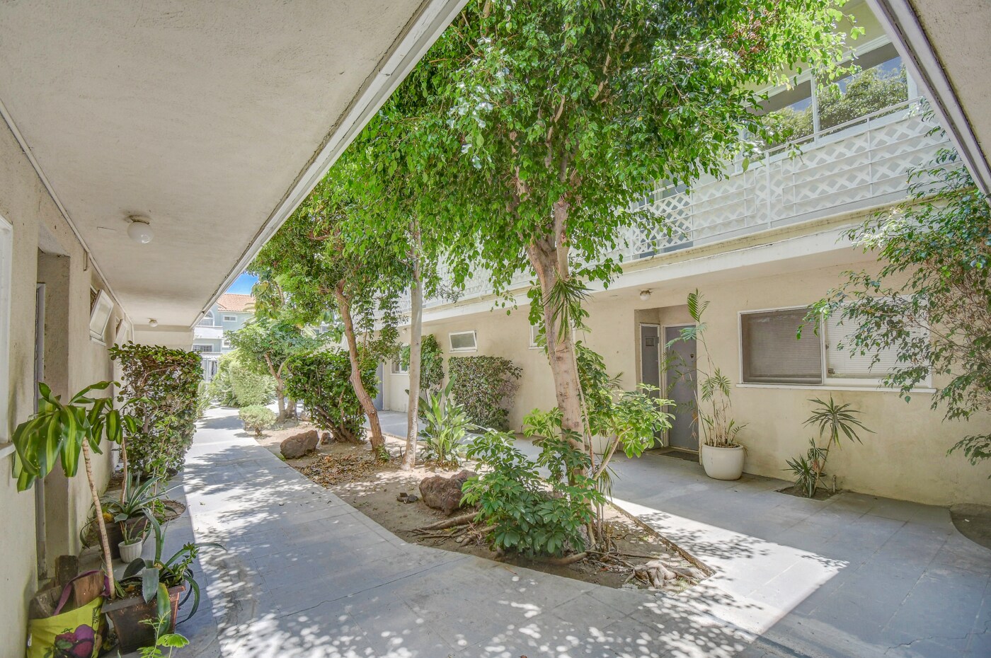 3741-3745 Jasmine Ave, Los Angeles, CA à vendre Photo du bâtiment- Image 1 de 1