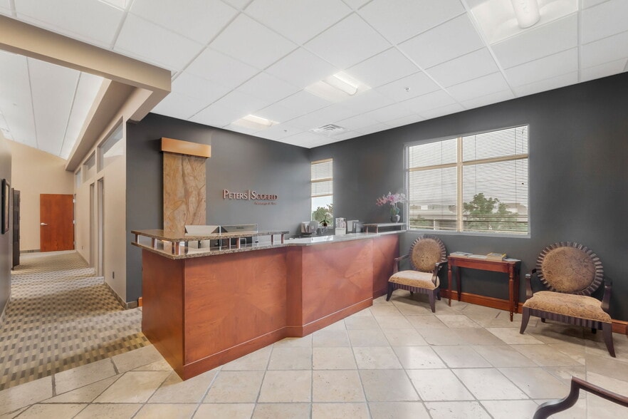 7430 S Creek Rd, Sandy, UT for lease - Lobby - Image 2 of 21