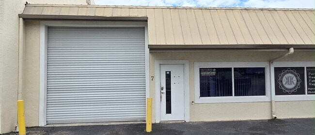 More details for 5701 Houchin St, Naples, FL - Industrial for Lease