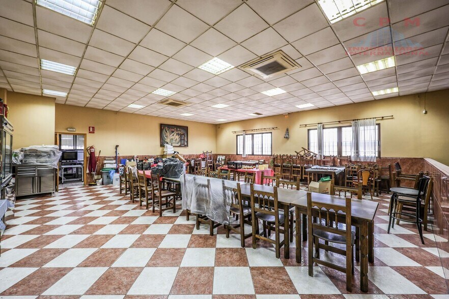 Commerce de détail dans Fuenlabrada, Madrid à vendre - Photo intérieure - Image 2 de 24