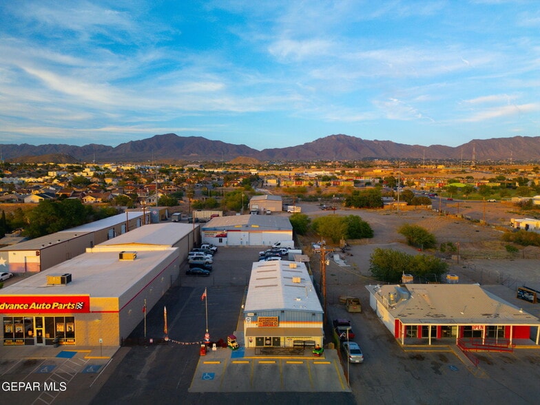 5368 Doniphan Dr, El Paso, TX for sale - Building Photo - Image 3 of 74