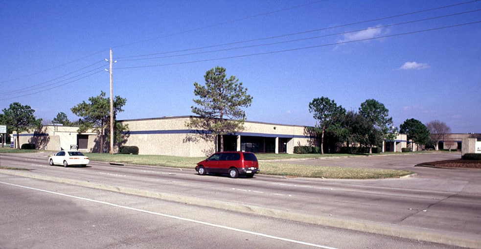 10661 Haddington Dr, Houston, TX à louer - Photo principale - Image 3 de 23