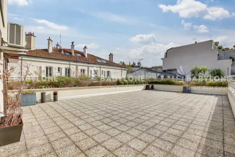 Office in Boulogne-Billancourt for lease Building Photo- Image 1 of 5