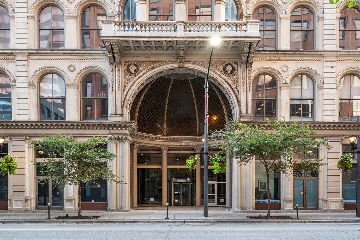 555 Washington Ave, Saint Louis, MO for lease Building Photo- Image 1 of 19