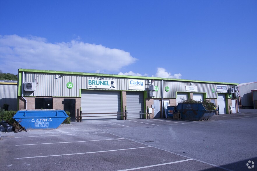 Novers Hl, Bristol à louer - Photo du bâtiment - Image 2 de 3