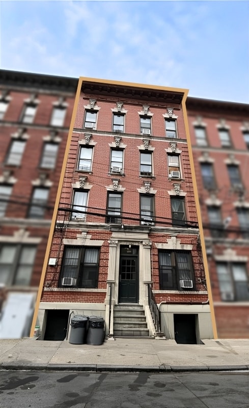 2323 Cambreleng Ave, Bronx, NY for sale Primary Photo- Image 1 of 2