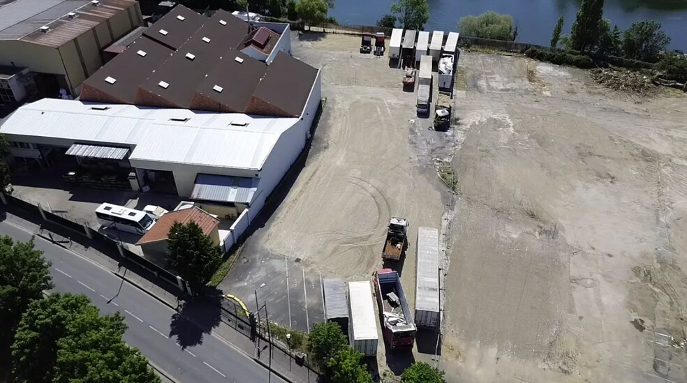 57 Rue Salvador Allendé, Bezons à louer - Photo du bâtiment - Image 3 de 13