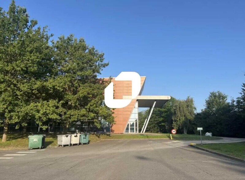 Flex in Savigny-le-Temple for lease - Building Photo - Image 2 of 14