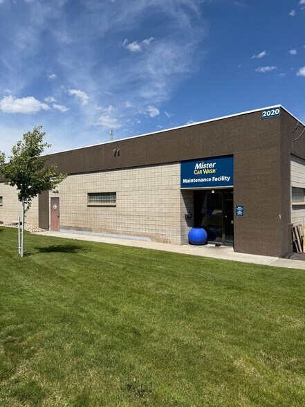 2020-2056 W 2200 S, Salt Lake City, UT for lease - Primary Photo - Image 1 of 7