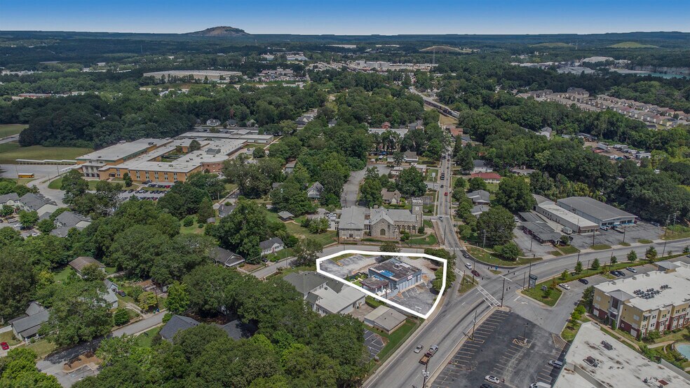 3113 Stone Mountain St, Lithonia, GA à vendre - Photo du bâtiment - Image 3 de 45