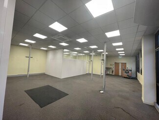 Plus de détails pour 35 Rue Berthollet, Arcueil - Bureau à louer