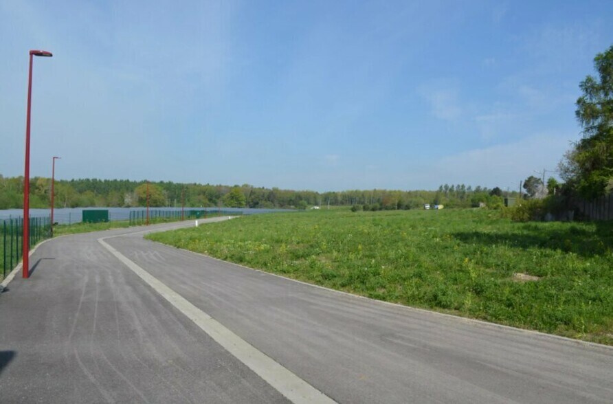 Land in Le Pontet for sale - Site Plan - Image 1 of 3