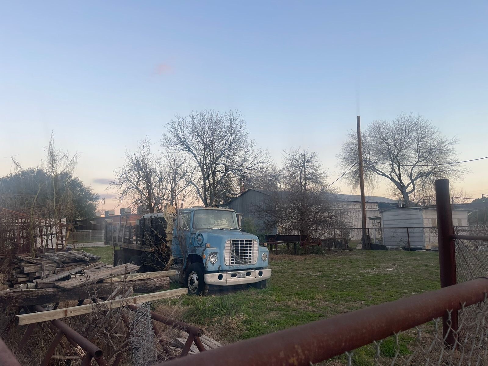 136,144 Kelsey Ave portfolio of 2 properties for sale on LoopNet.ca Building Photo- Image 1 of 9