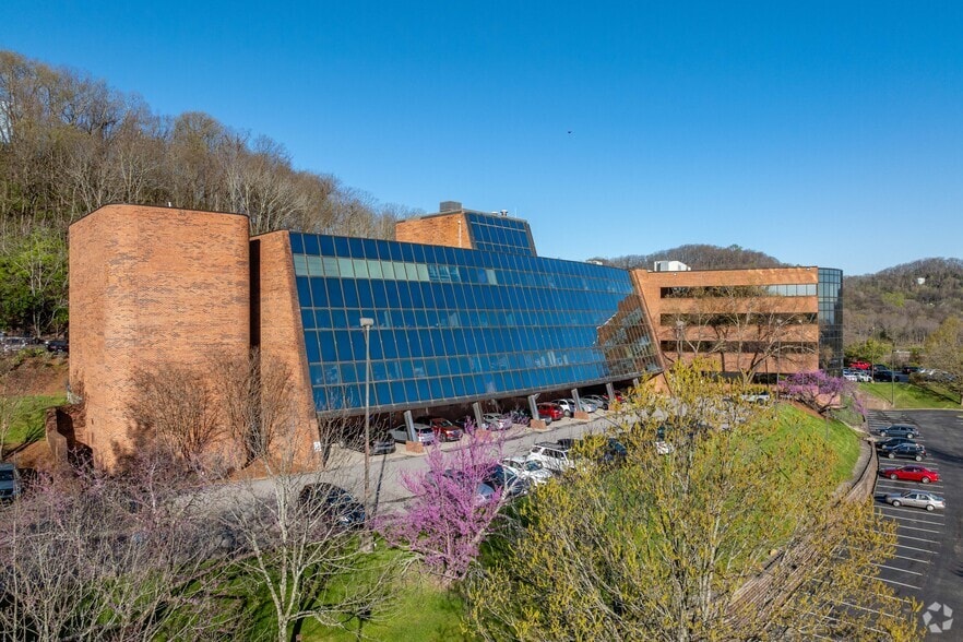 201 Summit View Dr, Brentwood, TN for lease - Building Photo - Image 1 of 15