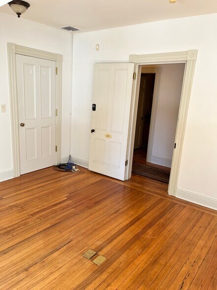 413-415 Bedford Rd, Pleasantville, NY for lease - Interior Photo - Image 2 of 35