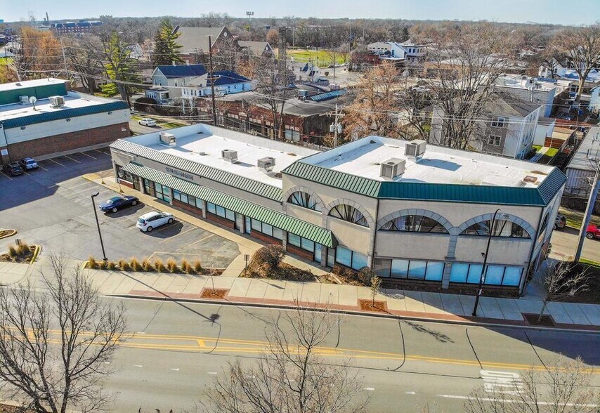 2130 Green Bay Rd, Evanston, IL à vendre - Photo du bâtiment - Image 1 de 1