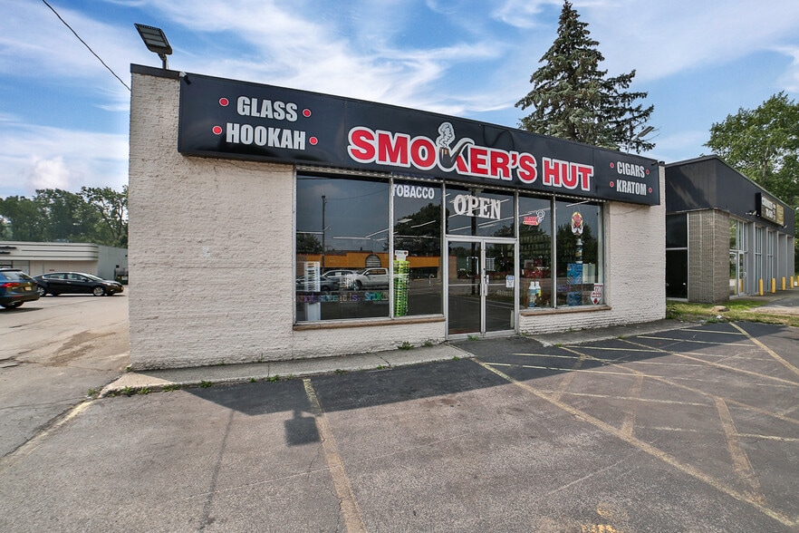 3001 Ridge Rd, Buffalo, NY for sale - Building Photo - Image 2 of 18