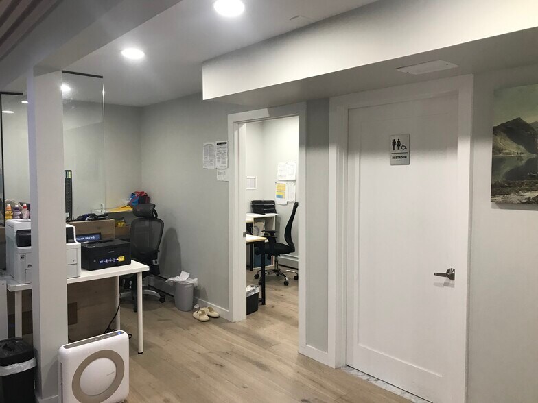 3412 192nd St, Flushing, NY à vendre - Photo intérieure - Image 3 de 7