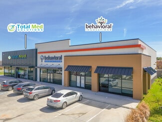 More details for 401-411 Alta Mere Dr, Fort Worth, TX - Retail for Sale