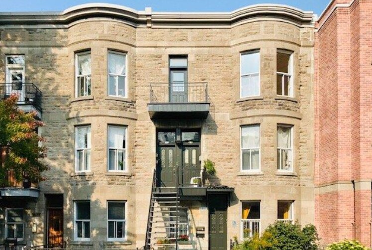 4061 Rue Saint-Urbain, Montréal, QC à vendre - Photo principale - Image 1 de 1