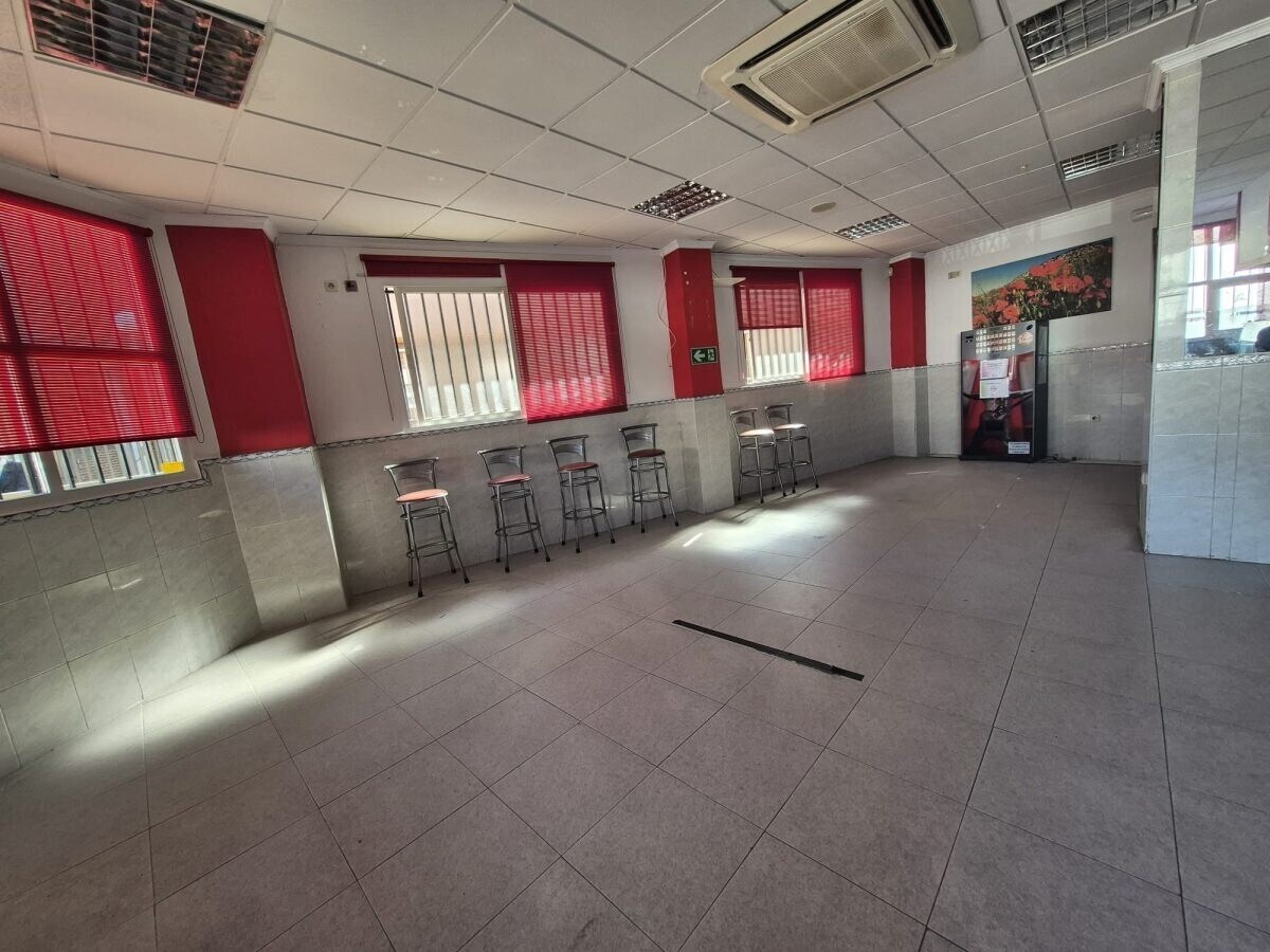 Ávila, AVI 05003 - Unit B -  - Interior Photo - Image 1 of 16