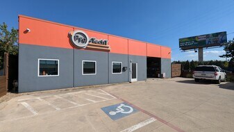 1942 N IH 35E/Stemmons Fwy, Carrollton TX - Warehouse