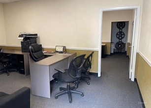 4990 SW 52nd St, Fort Lauderdale, FL à louer Photo intérieure- Image 2 de 4