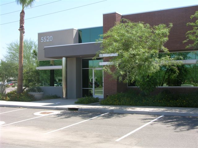 5520 W Chandler Blvd, Chandler, AZ for sale - Primary Photo - Image 1 of 7