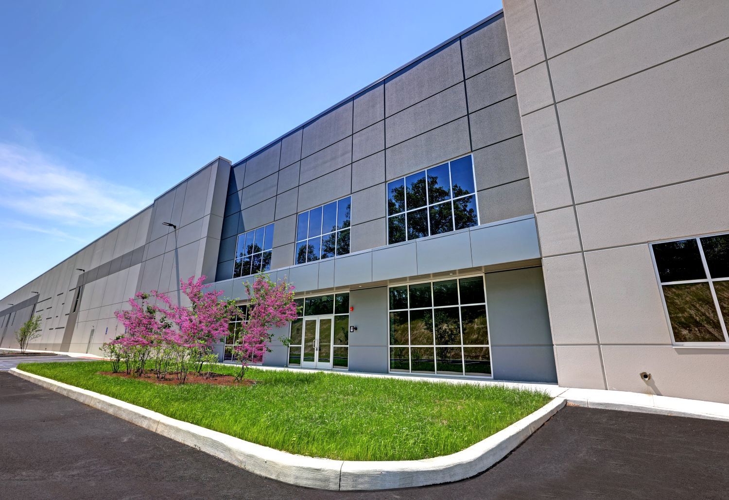 2 Katy Trl, Middletown, NY for lease Building Photo- Image 1 of 6