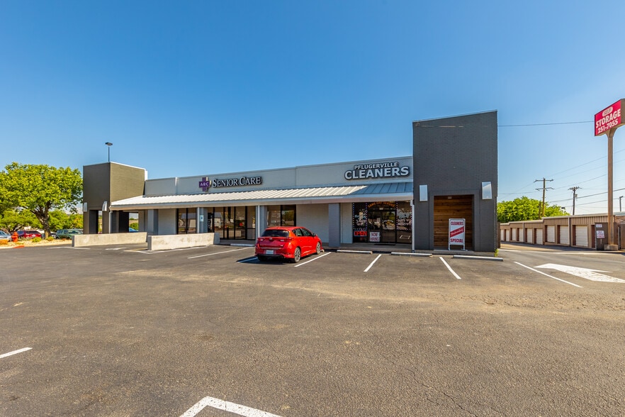 15803 Windermere Dr, Pflugerville, TX for lease - Building Photo - Image 3 of 10